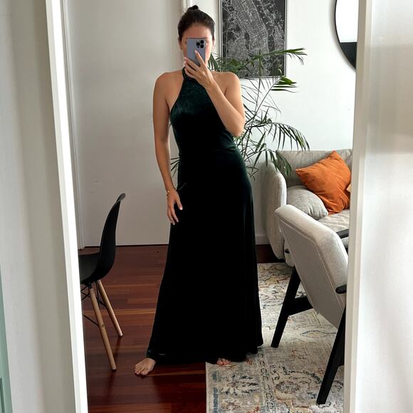 Revelry Tori velvet emerald green maxi gown dress size 2